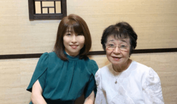 名古屋市名東区のピアノ教室講師が藤原亜津子先生と学び、バスティン教材の導入法を研究している様子